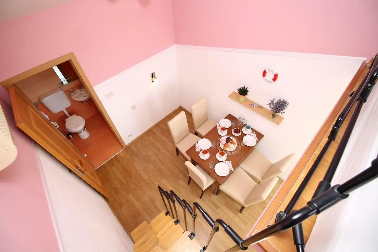 Apartments Ivona 6 Novi Vinodolski Croatia